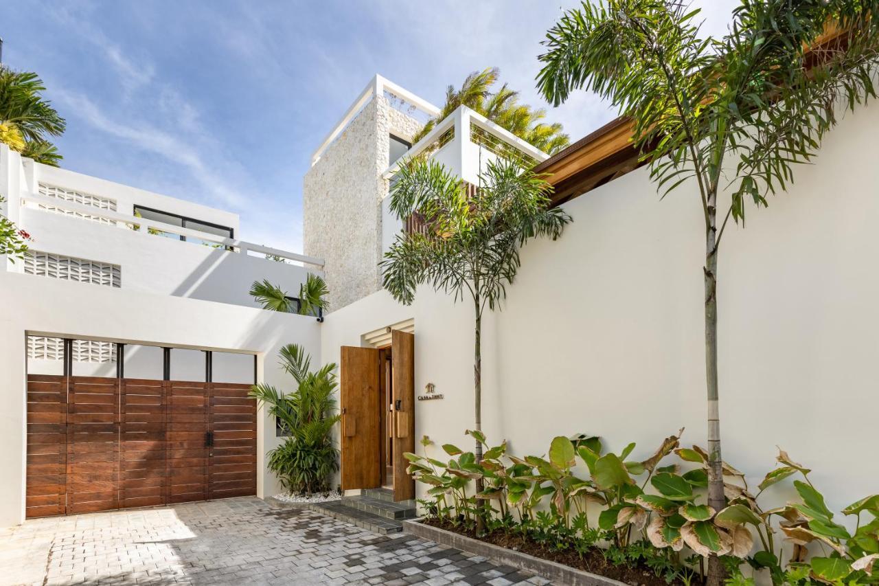 Brand New 5 Bd Luxury 300m To Villa Seminyak